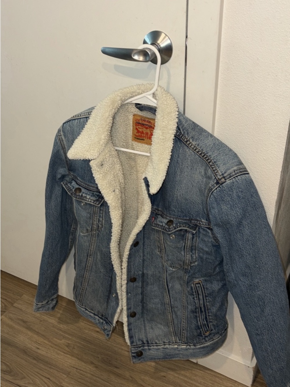 Levi's Light Blue Denim Jacket with Cream Sherpa Lining